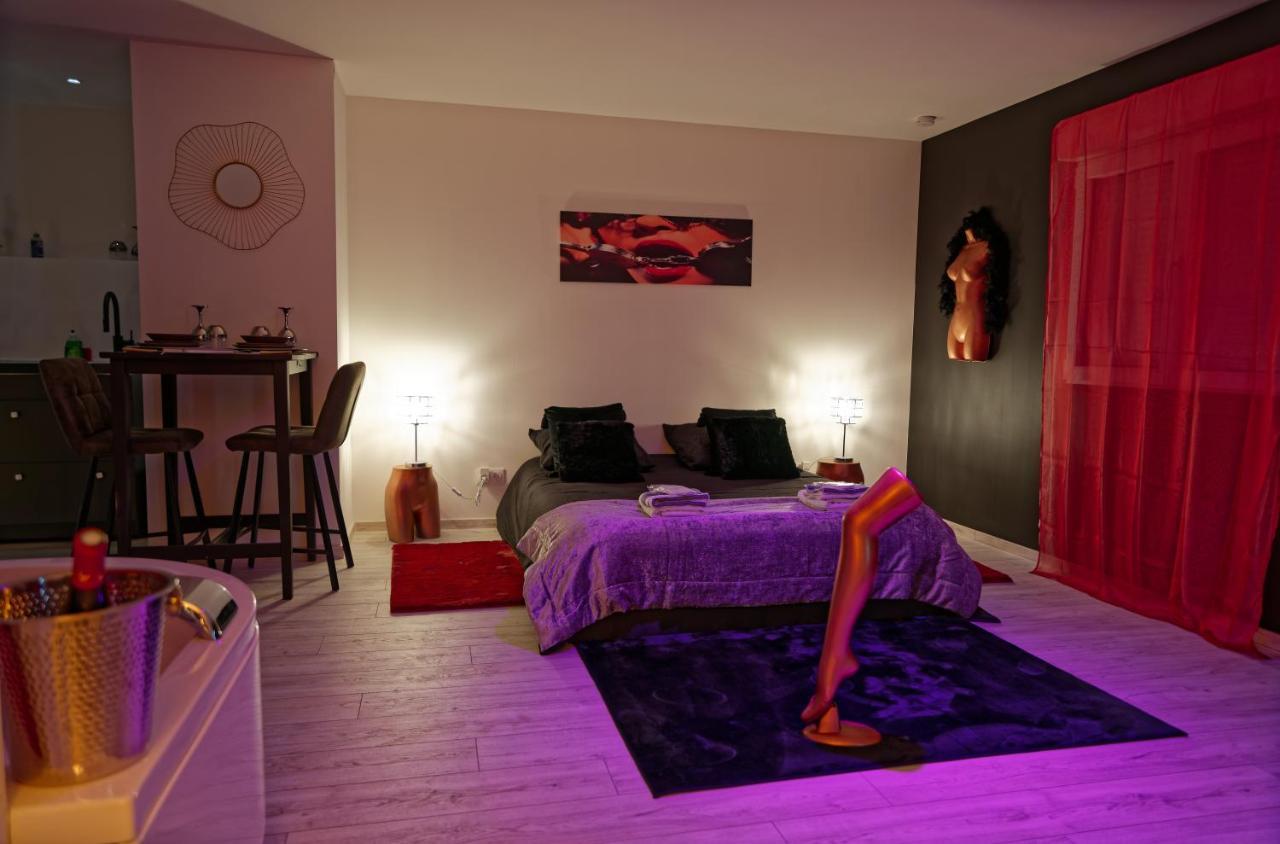 Suite Les Folies Douces & Spa By Nancyintimelounge Exterior foto